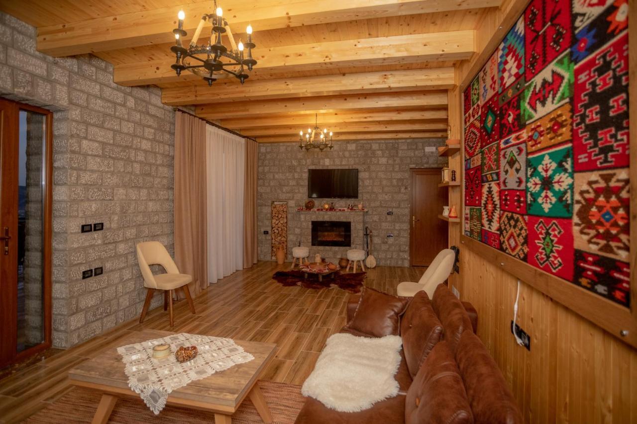 Отель Old House Canaj Экстерьер фото
