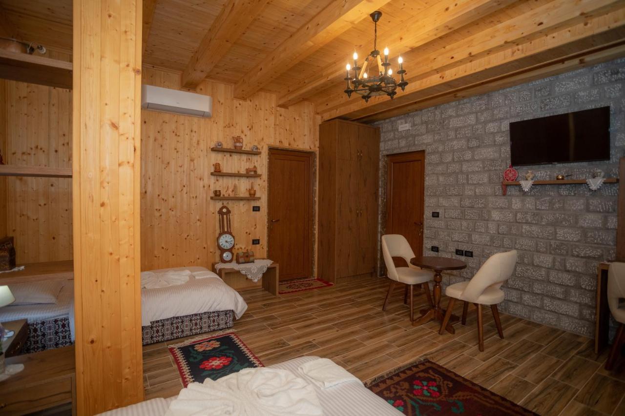 Отель Old House Canaj Экстерьер фото